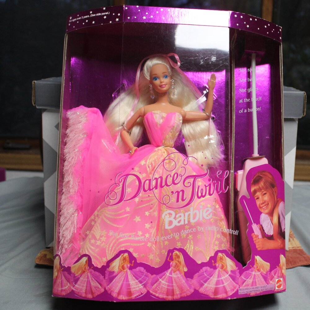 Vintage Dance N" Twirl Remote Control Barbie Doll 1994 Mattel 11902 NRFB